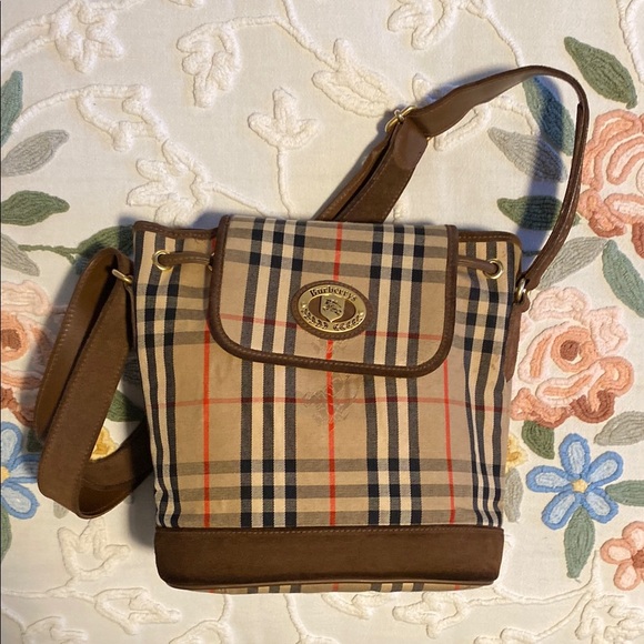 Burberry Handbags - Original Burberry Bag.